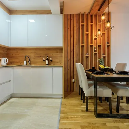 Apartment Maska